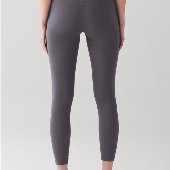 Lululemon Align Leggings 25” sz 6 Dark Carbon - Picture 5 of 5